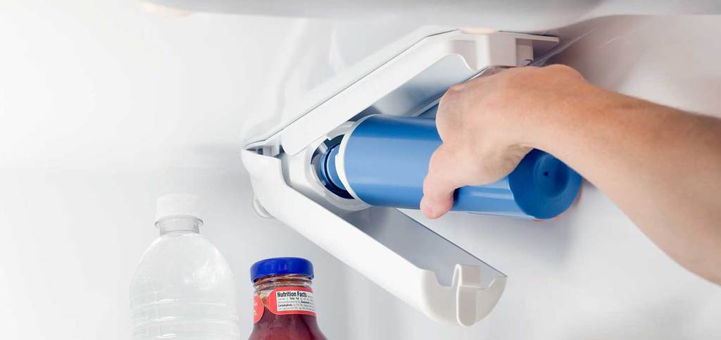 Basic tips for changing your refrigerator water filters